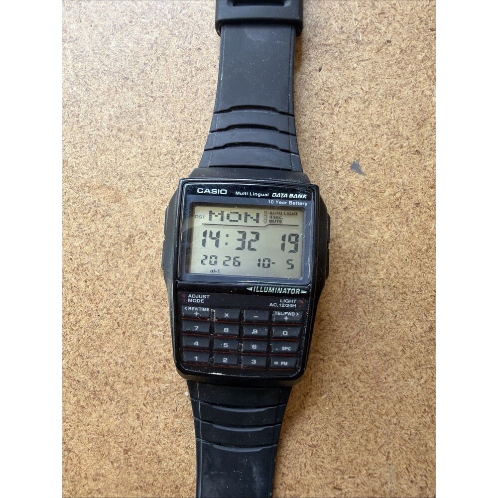 CASIO ILLUMINATOR Telememo-25 Multifunctional Data Bank Digital Calculator Watch